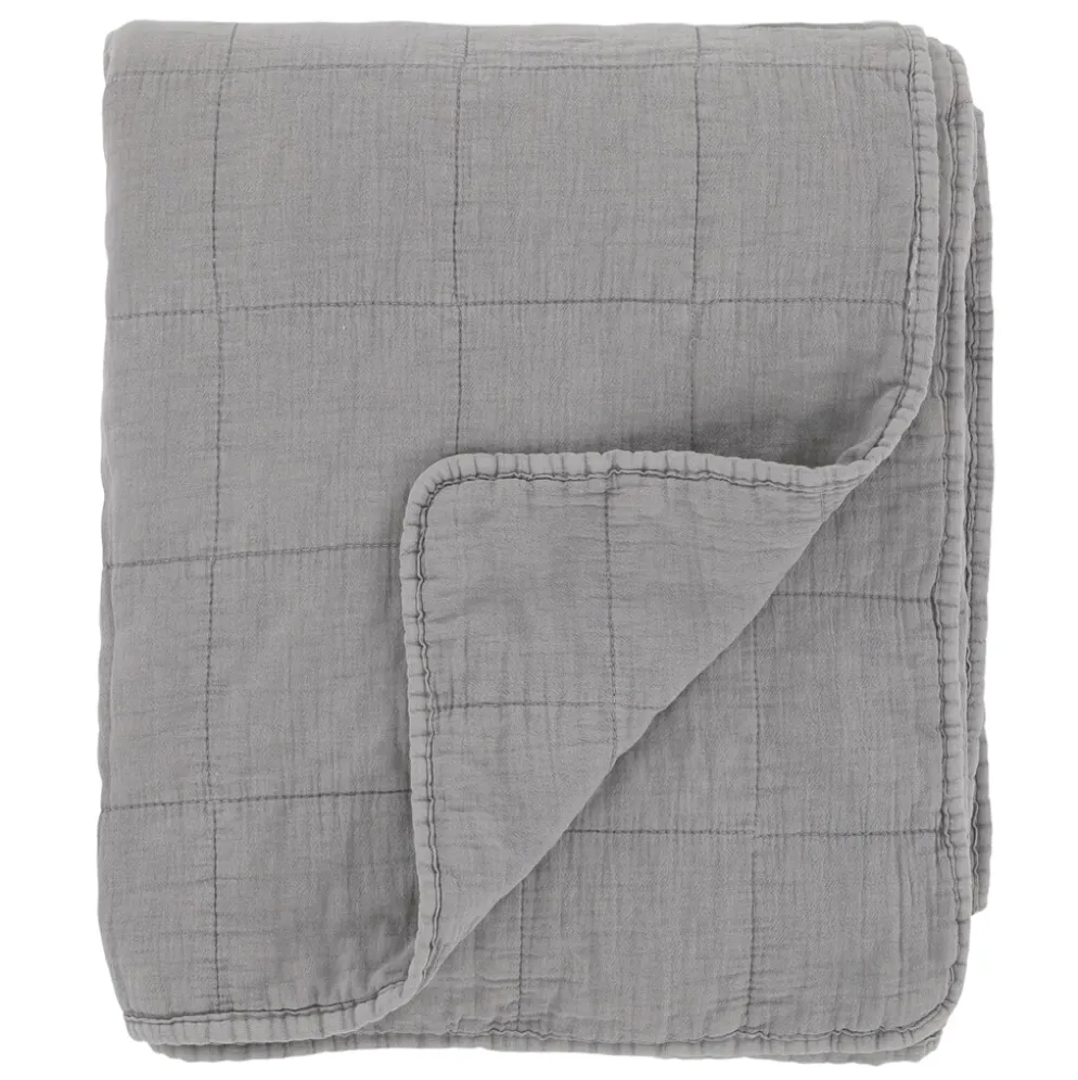 Chic Antique Aix Vintage Quilt