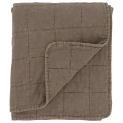 Chic Antique Aix Vintage Quilt