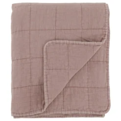 Chic Antique Aix Vintage Quilt