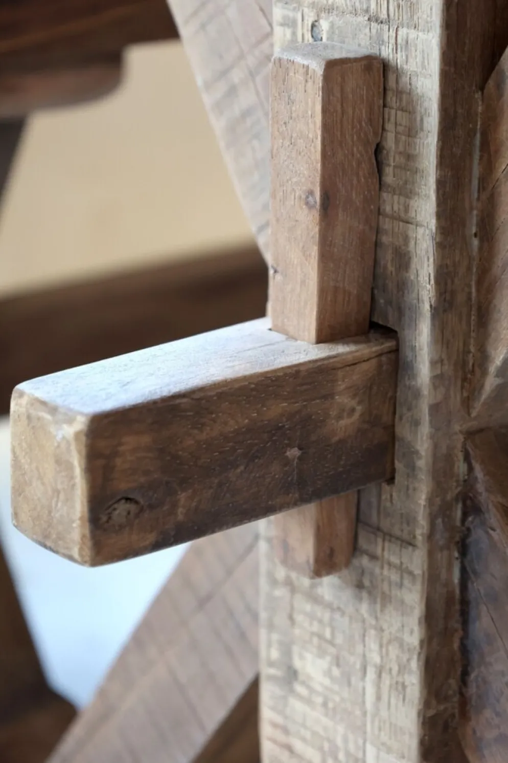 Chic Antique Grimaud Bank