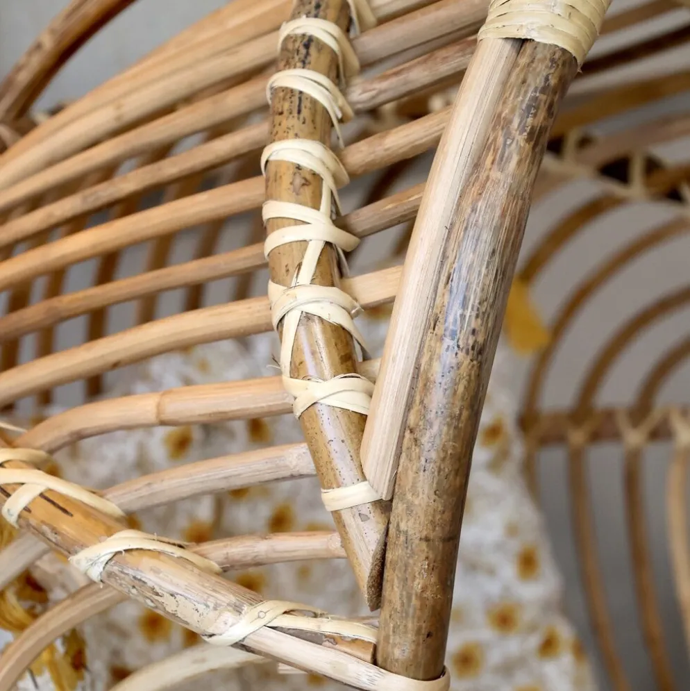 Chic Antique Rattan Hängestuhl