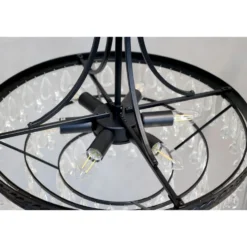 Chic Antique Versailles Kronleuchter mit tropfenformigen Glasprismen