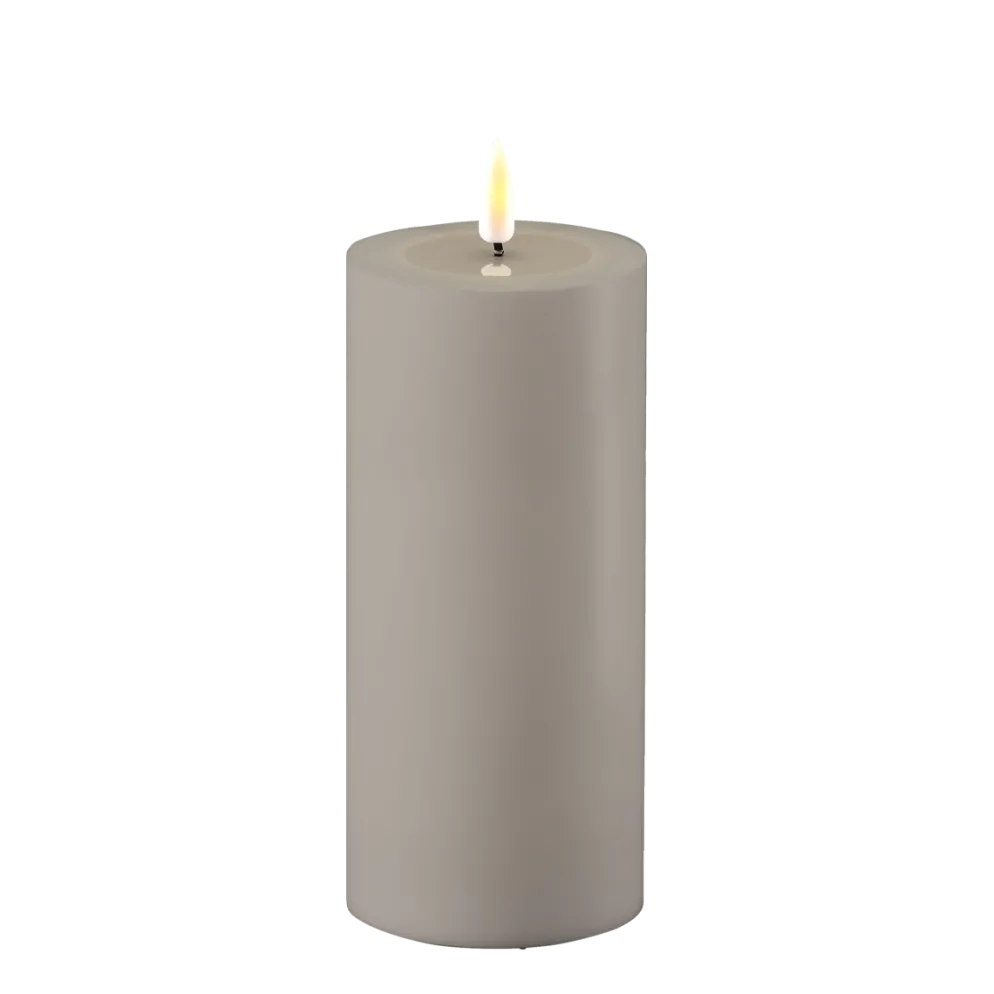 Deluxe Homeart LED Real Flame Outdoor Stumpenkerze grau