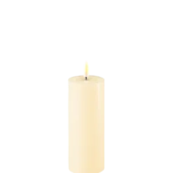 Deluxe Homeart LED Stumpenkerze Real Flame creme