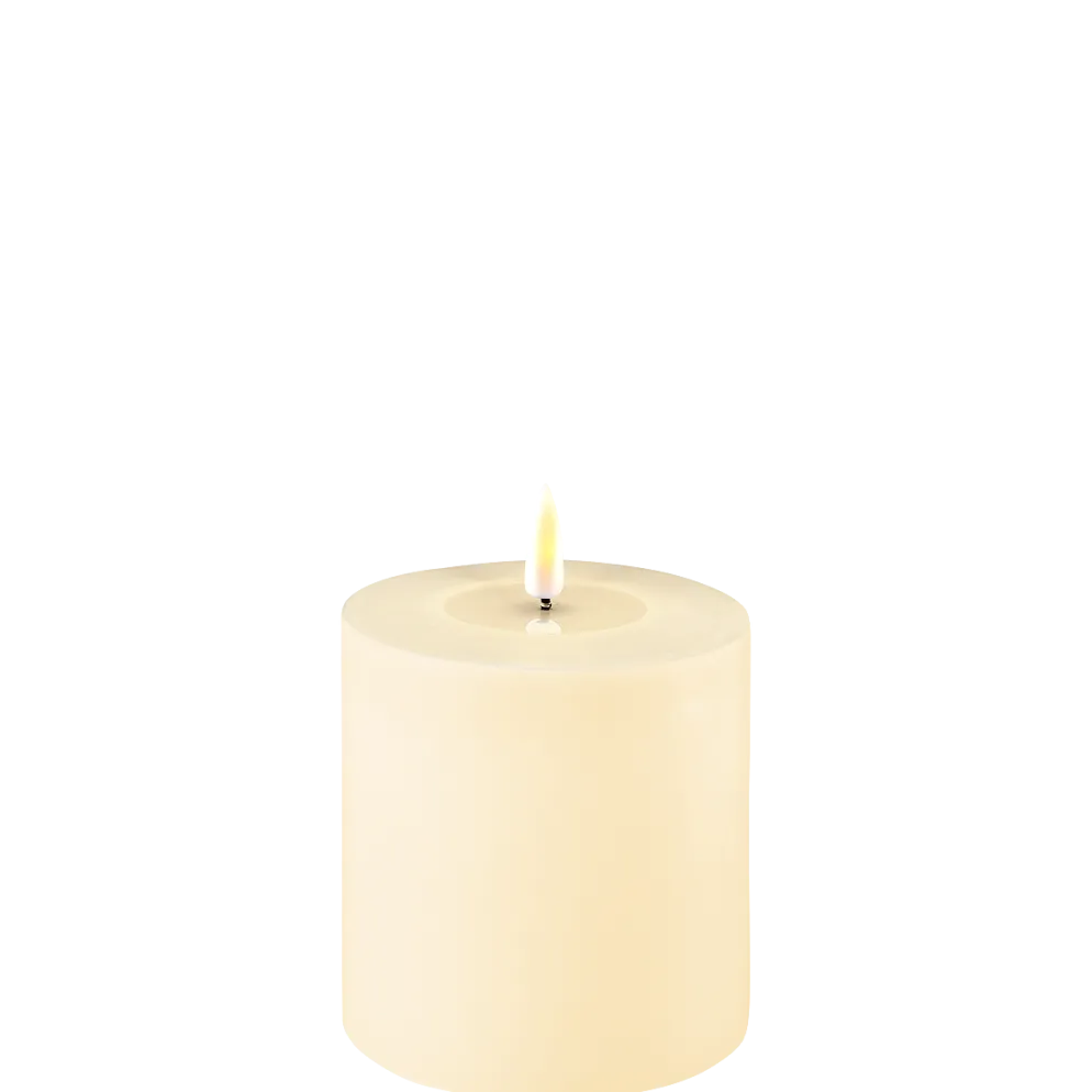 Deluxe Homeart LED Stumpenkerze Real Flame creme