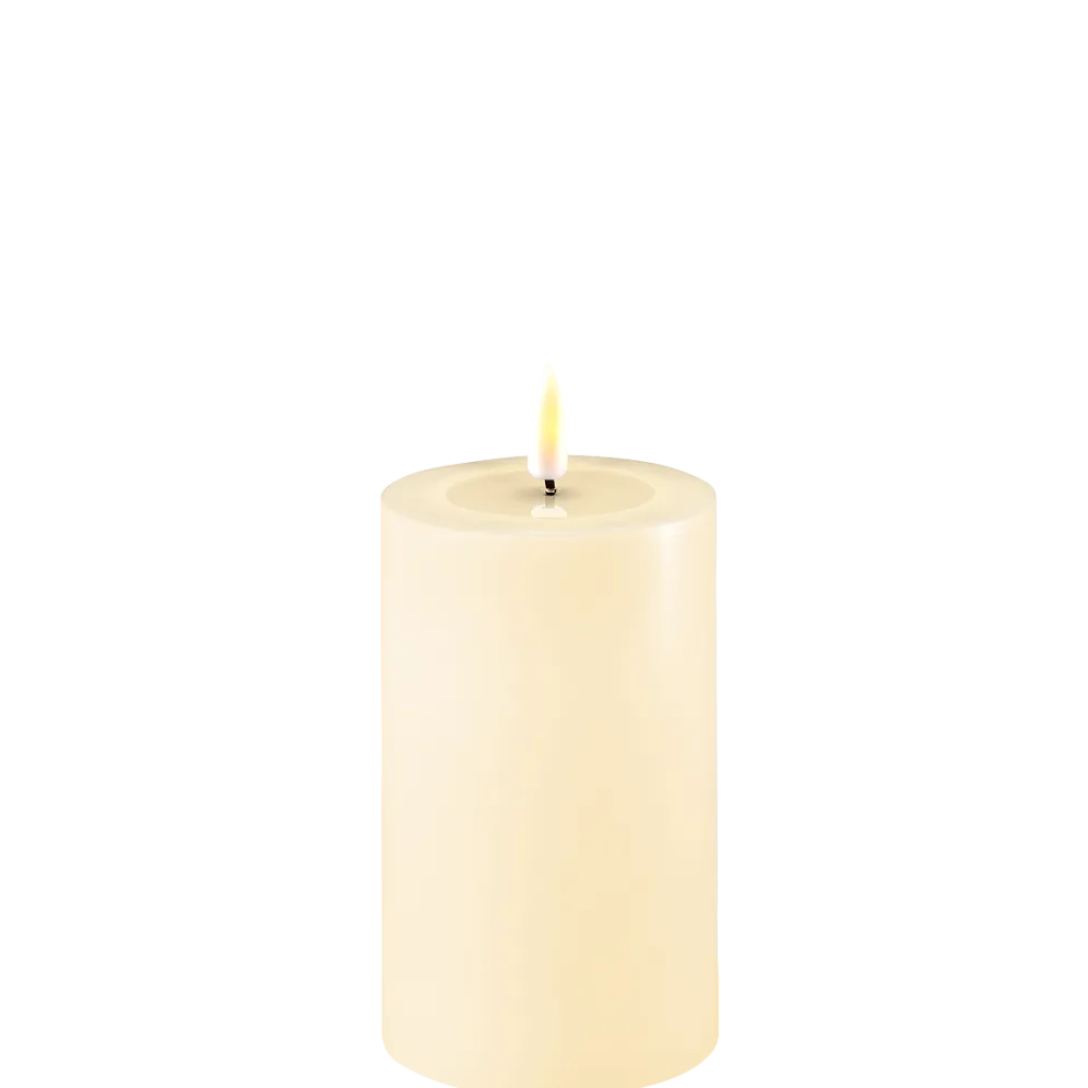 Deluxe Homeart LED Stumpenkerze Real Flame creme