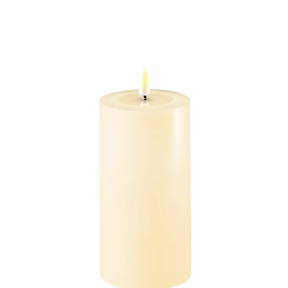 Deluxe Homeart LED Stumpenkerze Real Flame creme