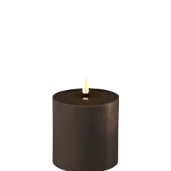 Deluxe Homeart LED Stumpenkerze Real Flame mokka