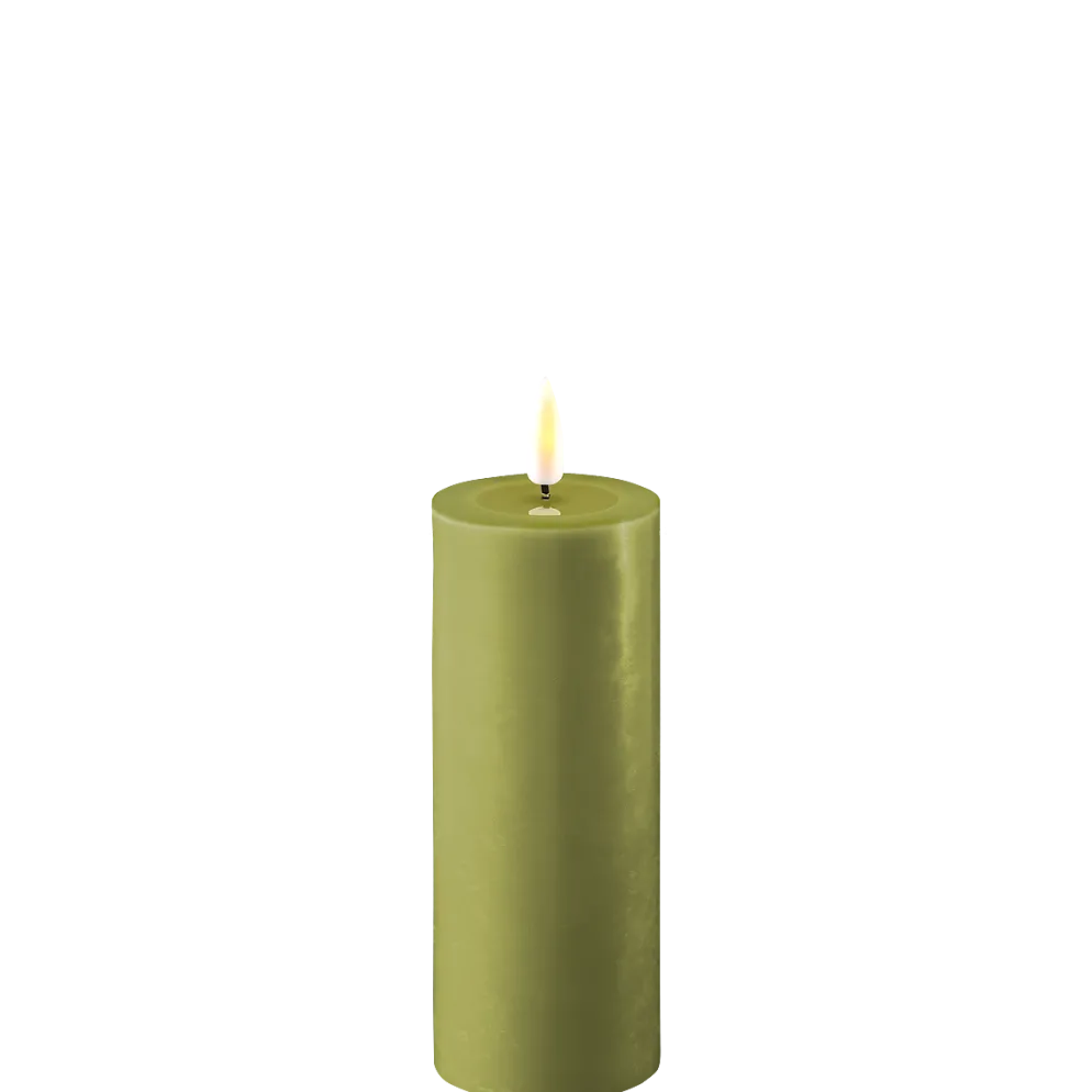 Deluxe Homeart LED Stumpenkerze Real Flame olive