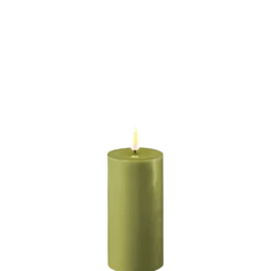 Deluxe Homeart LED Stumpenkerze Real Flame olive