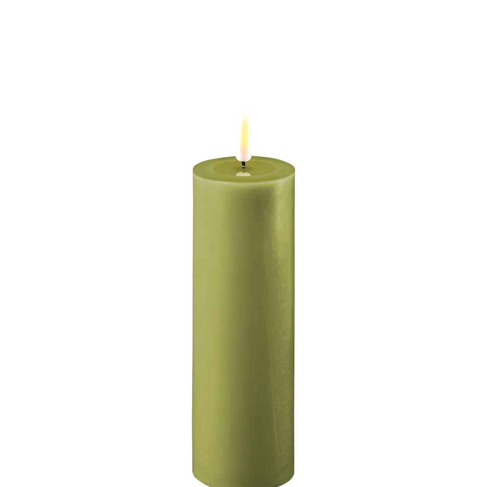 Deluxe Homeart LED Stumpenkerze Real Flame olive