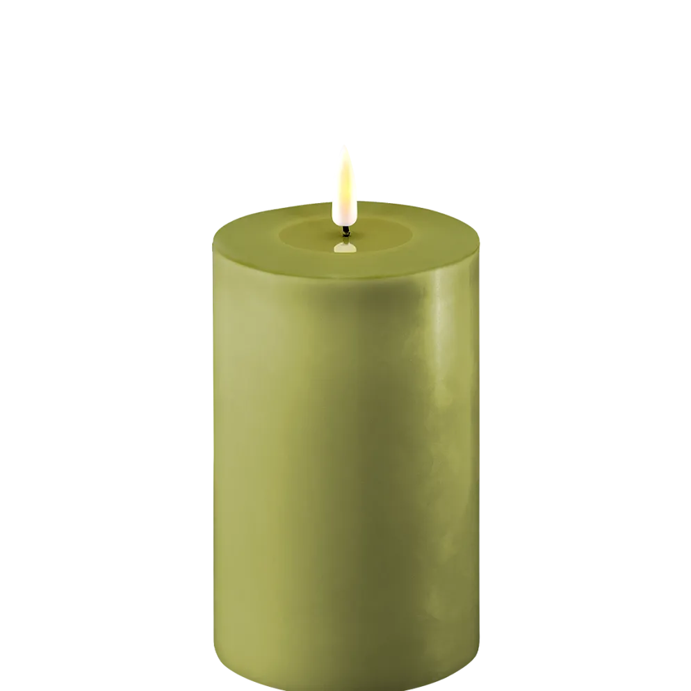 Deluxe Homeart LED Stumpenkerze Real Flame olive