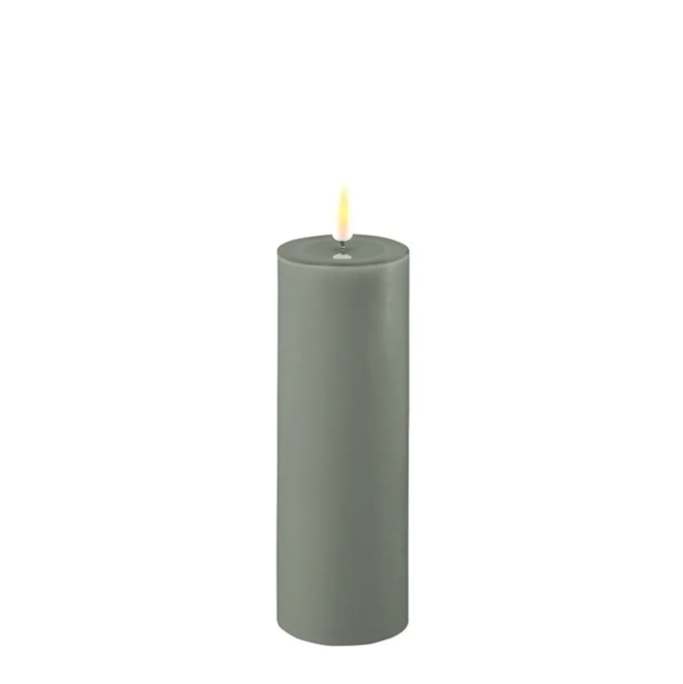 Deluxe Homeart LED Stumpenkerze Real Flame salbei green