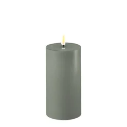 Deluxe Homeart LED Stumpenkerze Real Flame salbei green