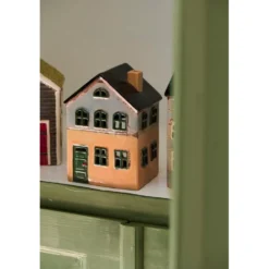 IB Laursen Lichthaus Nyhavn mit grünen Fenstern