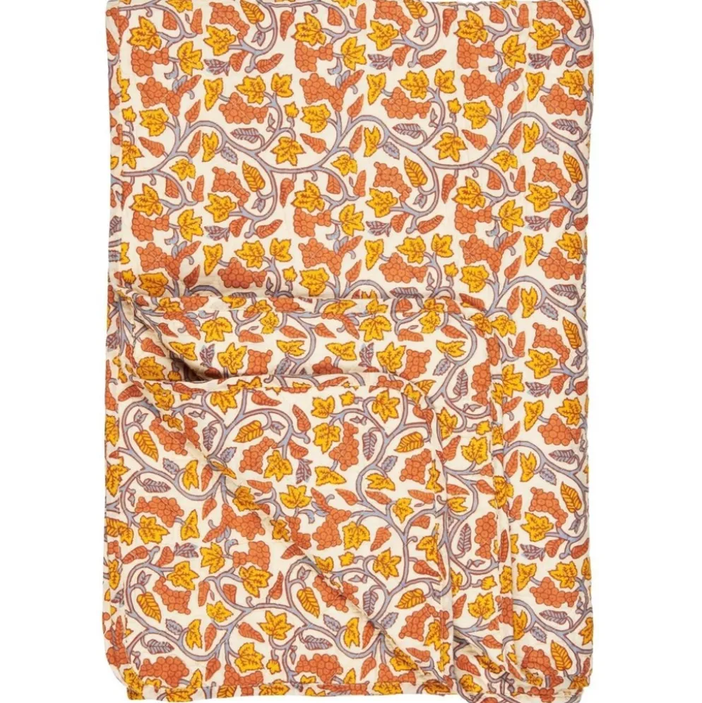 IB Laursen Quilt mit gelben und orangefarbenen Weinreben
