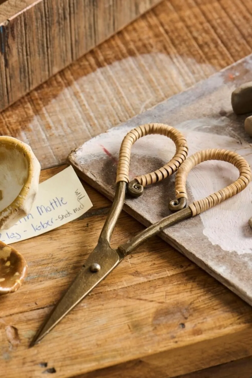 IB Laursen Vintage Schere mit Rattangriff