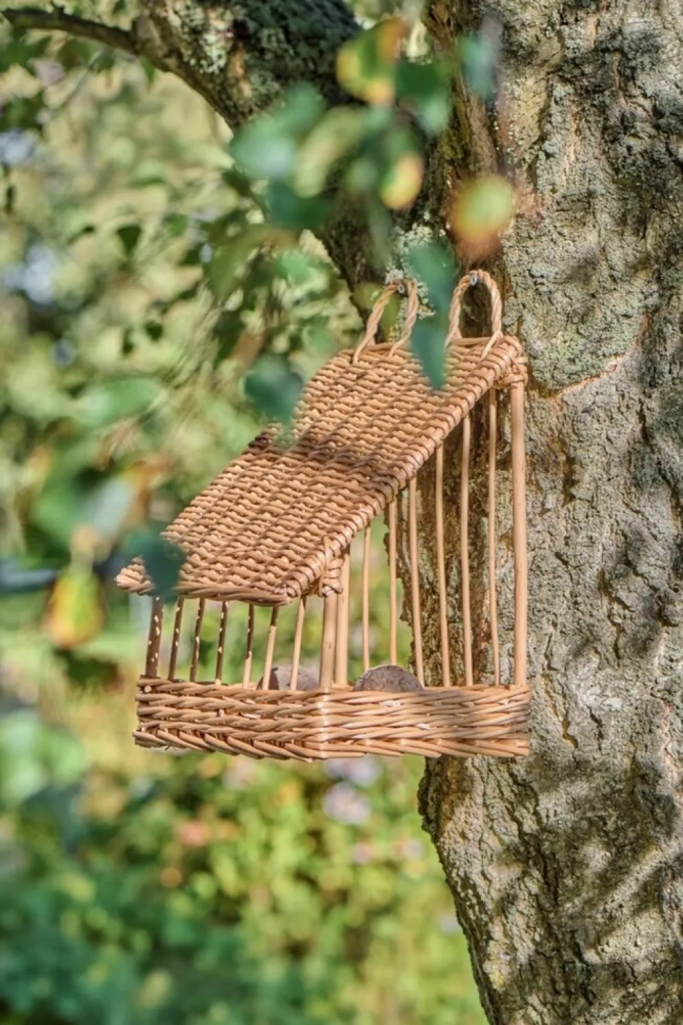 IB Laursen Vogelfutterhaus aus Weide für Wandmontage